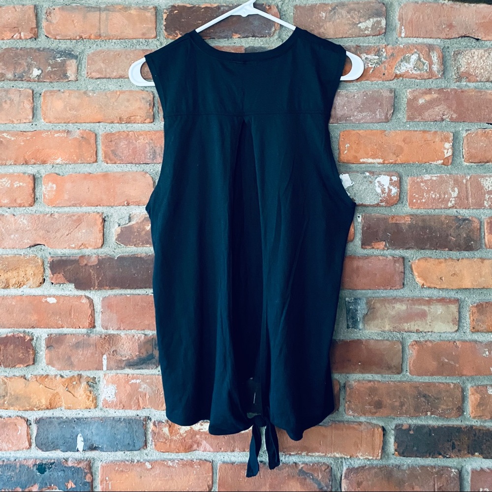 ✨ Fabletics Top - Picture 4 of 6